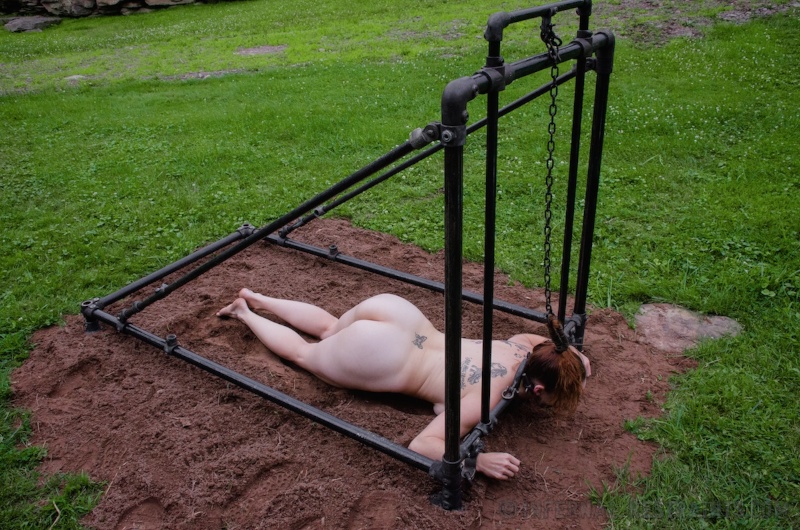 Bella Rossi Outdoors And Getting Roughly Treated And Kneeling In Hardcore And Bizarre Bondage